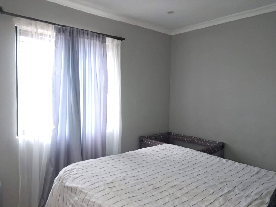 2 Bedroom Property for Sale in Parklands East Western Cape